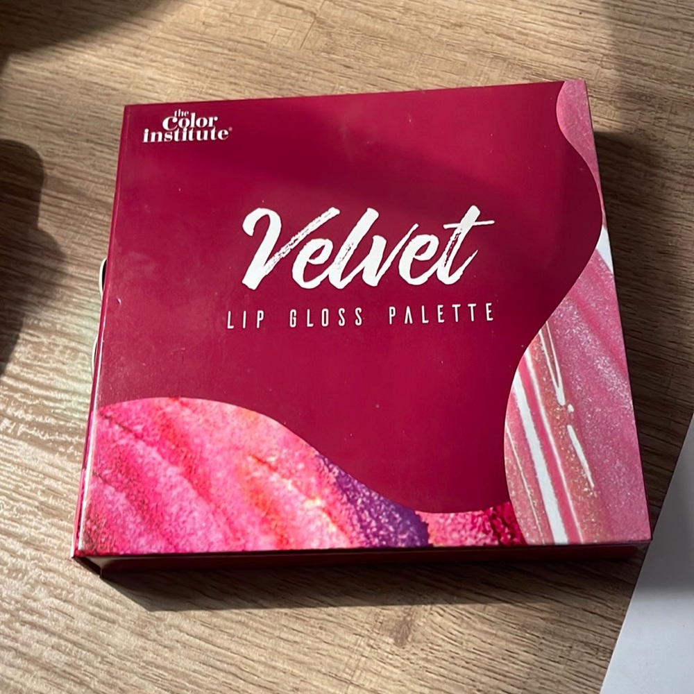 Velvet Lip Gloss Palette